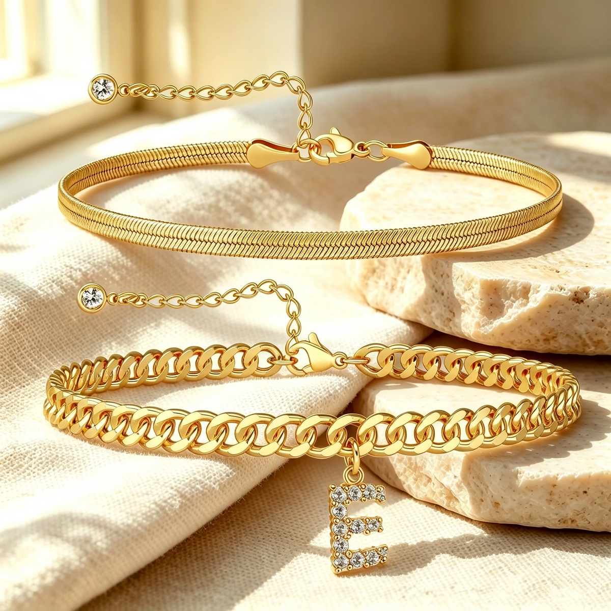 Gouden enkelbandjes met initiaal set van 2