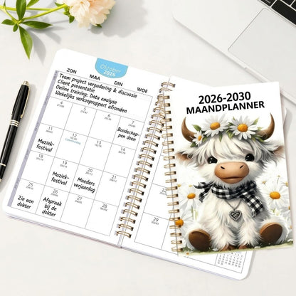 Vijfjarige A5 maandagenda 2026 2030 met Schotse hooglander design