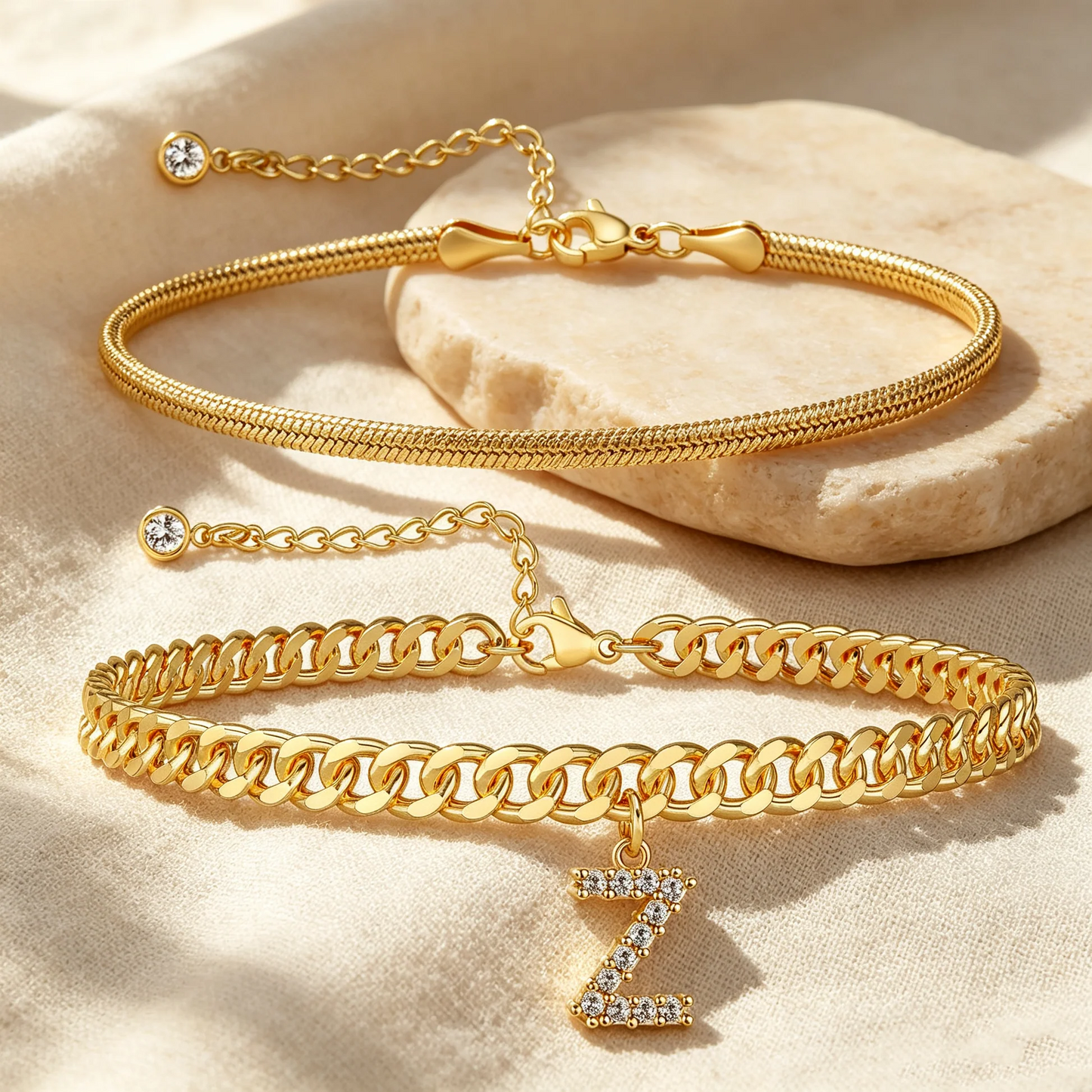 Gouden enkelbandjes met initiaal set van 2