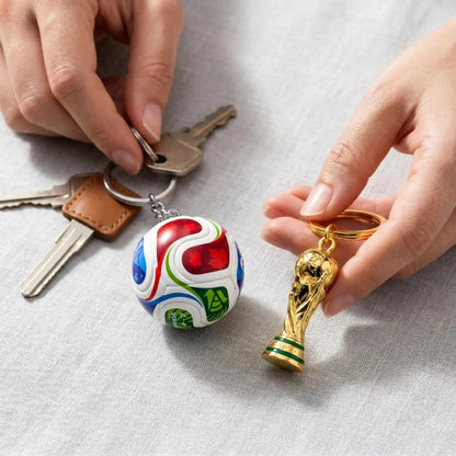 Voetbalsleutelhanger met Wereldbekertrofee