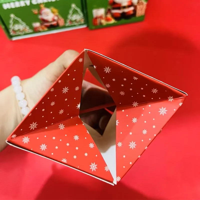 Pop up kerstcadeaudoos met explosie effect en 25 springdoosjes